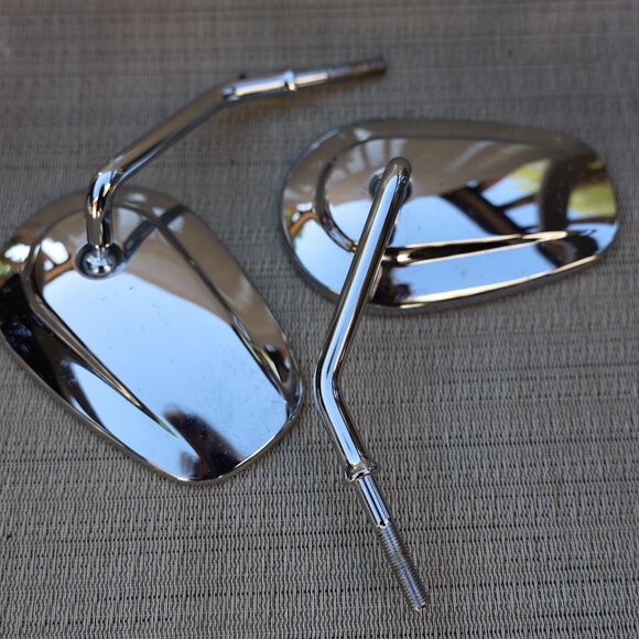 2 Genuine Harley Davidson Mirrors - Picture 4 of 6